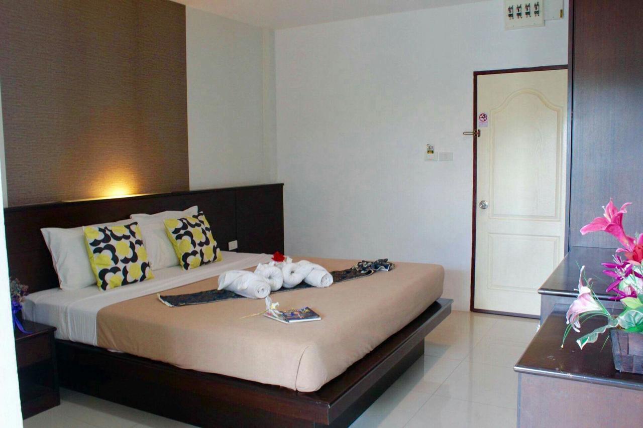 Ferienwohnung Phuthara Mansion Phuket Exterior foto